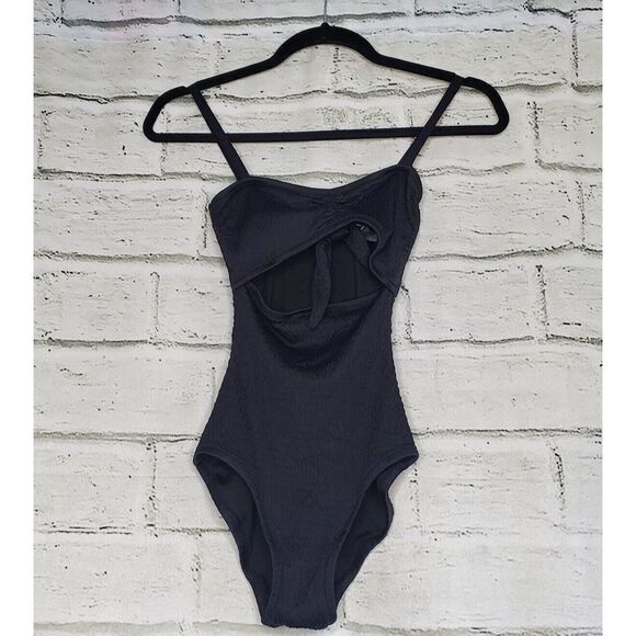 Vince Camuto Smocked Tie Front One Piece Swimsuit Ripple Effect Womens 4 Black - Picture 1 of 6